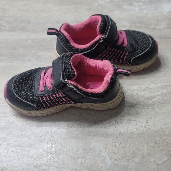 #323 FREE w Purchase Kids sz 8 Pink Black Running Shoe - Picture 2 of 6
